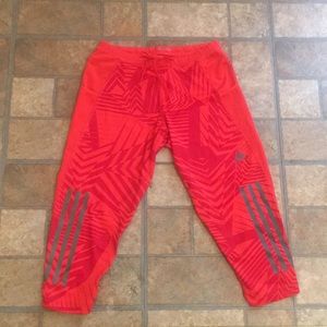 Adidas Size Small drifit capris